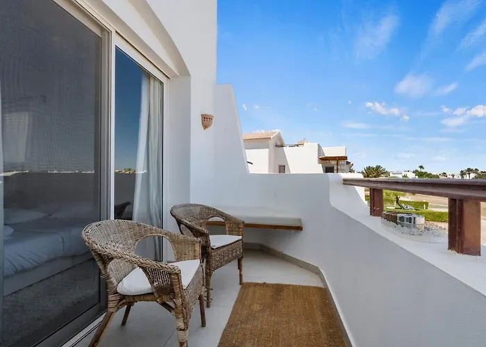 The Sandy Feet Part Ii - Nesty Hospitality Villa