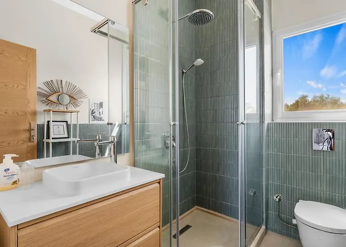 The Sandy Feet Part Ii - Nesty Hospitality Villa